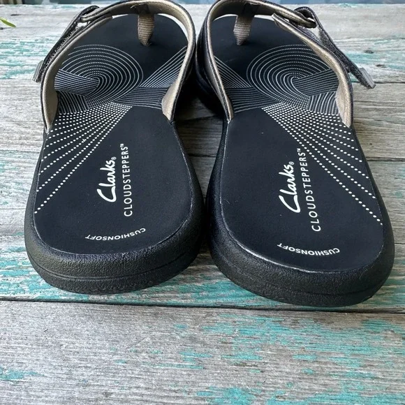 Clarks Cloudsteppers Sandals Women's Size 9 Breeze Sea Gold Black Cushion Soft - Picture 6 of 8